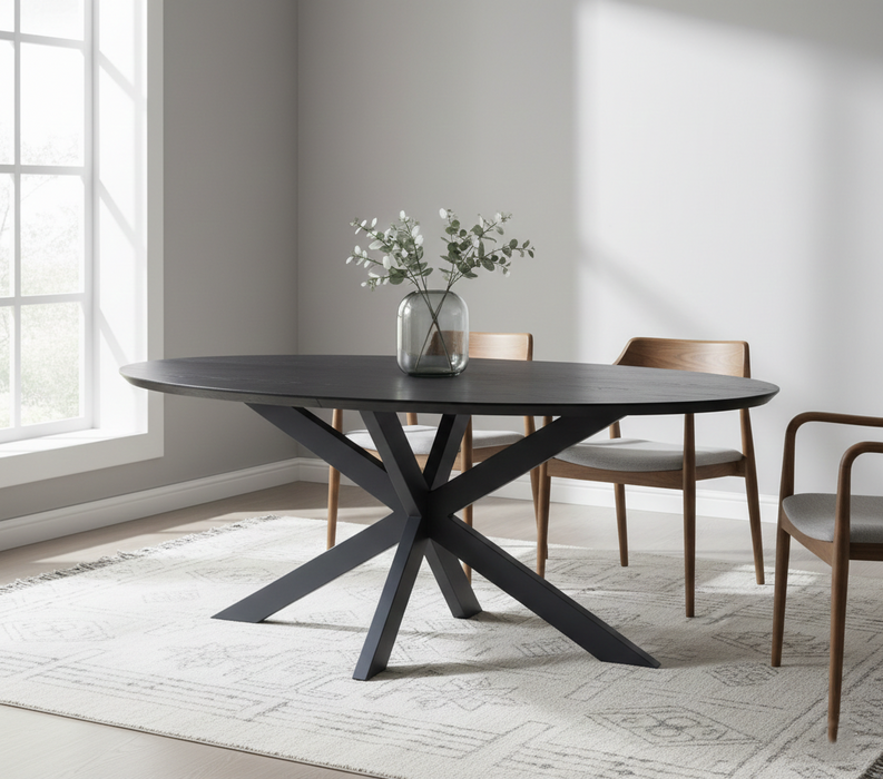 002 Oval Siyah Meşe Masa